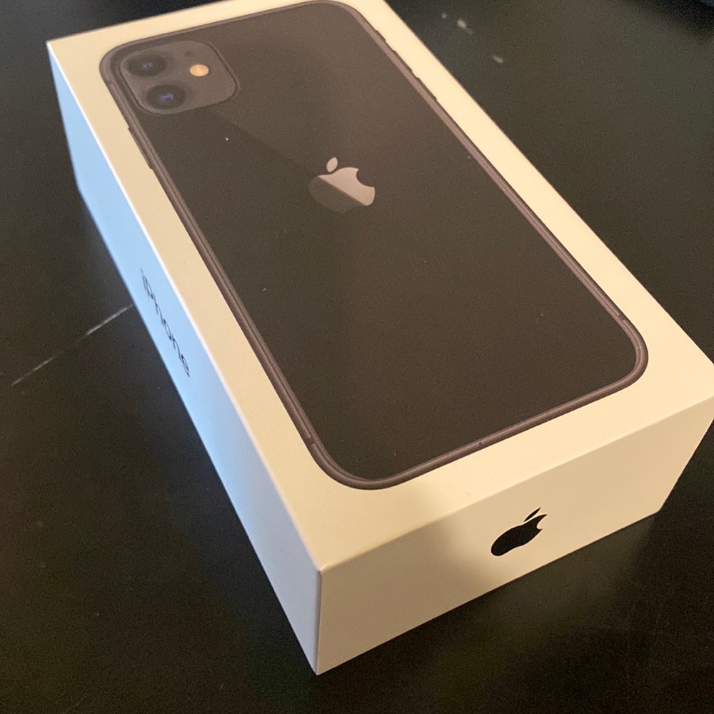 Black iPhone 11 box only